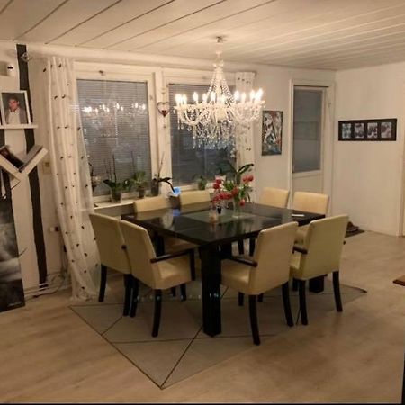 Own Private Room In A Big House! Luleå Exteriör bild